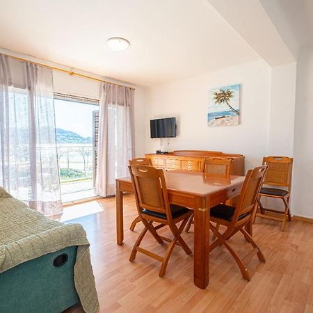 Апартаменты Apartamento Rhodes Vista Al Mar Росас Экстерьер фото