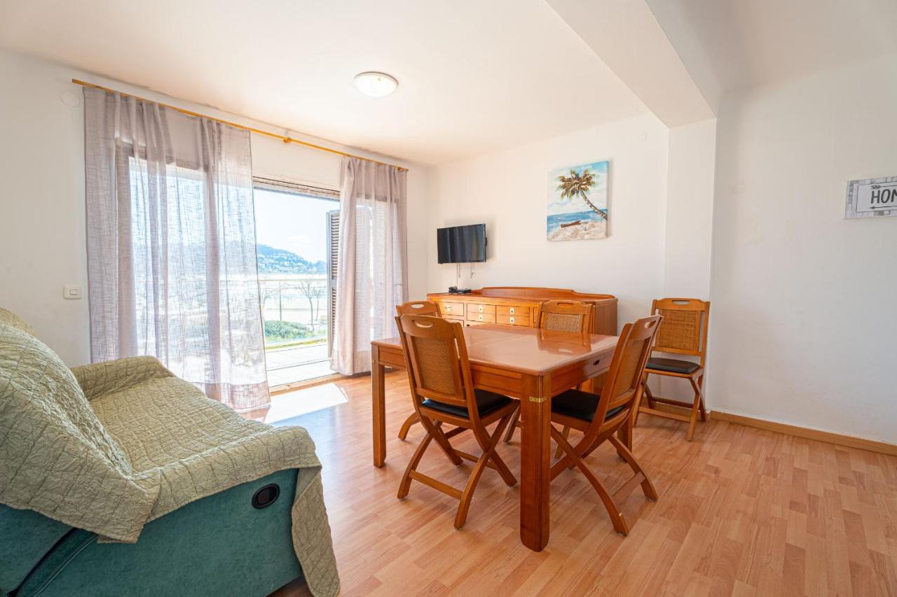 Апартаменты Apartamento Rhodes Vista Al Mar Росас Экстерьер фото