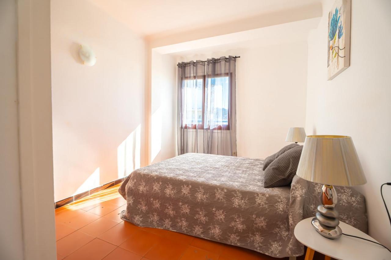 Апартаменты Apartamento Rhodes Vista Al Mar Росас Экстерьер фото